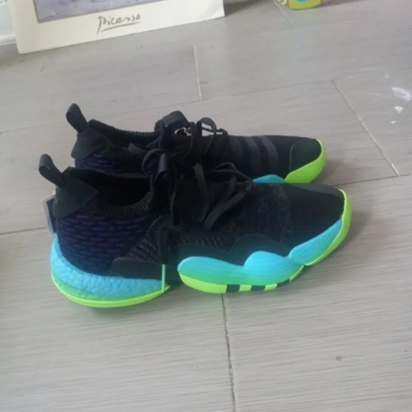 adidas | Shoes | Size 95 Adidas Trae Young 2 Traetlien  display picture 3